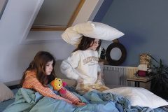 Camille en Cezanne bij moeke en vake